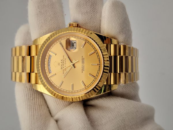 Replica Rolex Day-Date 40 228238 N Yellow Gold Champagne Dial Luxury 3235