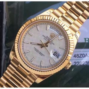 Replica Rolex Day-Date 40 228235 2018 EW Yellow Gold Silver Diagonal Dial Luxury 3255