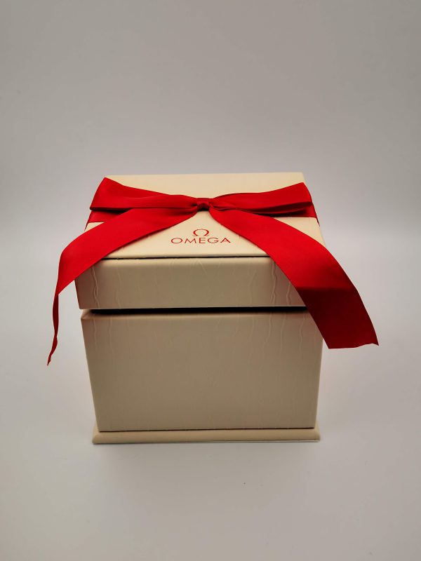 advanced Omega watch box