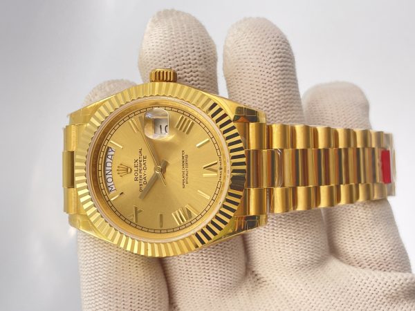 Replica Rolex Day-Date 40 228238 2018 EW Yellow Gold Champagne Dial Luxury 3255 - Image 2