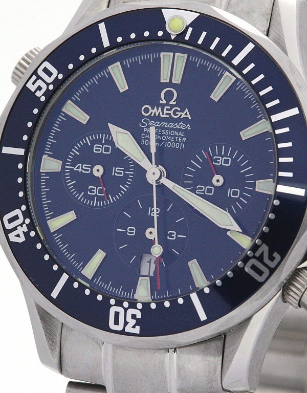 Official Replica omega Speedmaster Date-38 MM - Replicashop.io - Image 3
