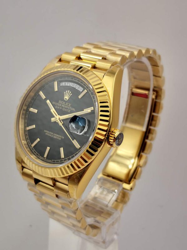 Replica Rolex Day-Date 40 228235 2018 EW Yellow Gold Black Diagonal Dial Luxury 3255 - Image 5
