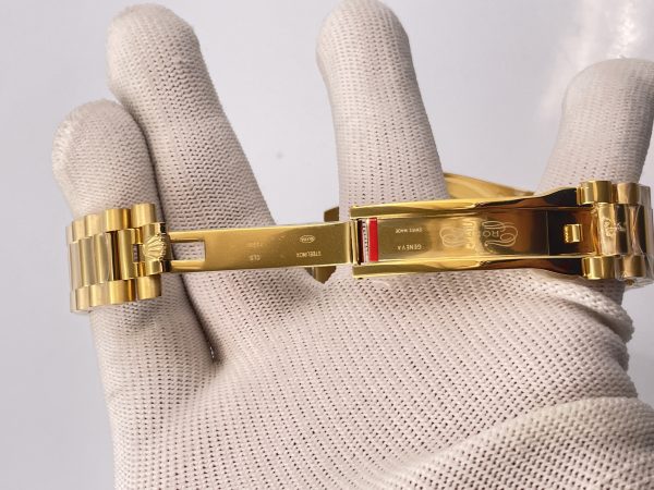 Replica Rolex Day-Date 40 228238 2018 EW Yellow Gold Champagne Dial Luxury 3255 - Image 5