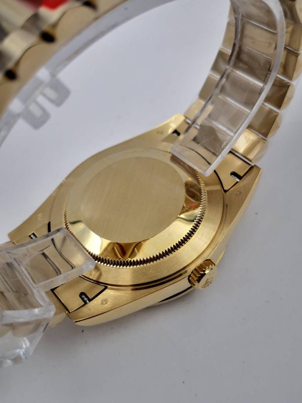 Replica Rolex Day-Date 40 228238 N Yellow Gold Silver Diagonal Dial Luxury 3255 - Image 6