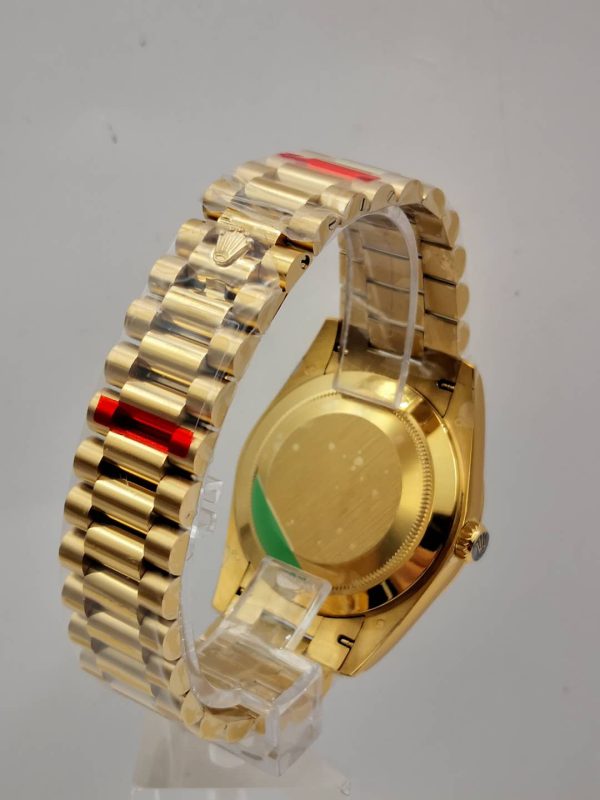 Replica Rolex Day-Date 40 228235 2018 EW Yellow Gold Black Diagonal Dial Luxury 3255 - Image 6