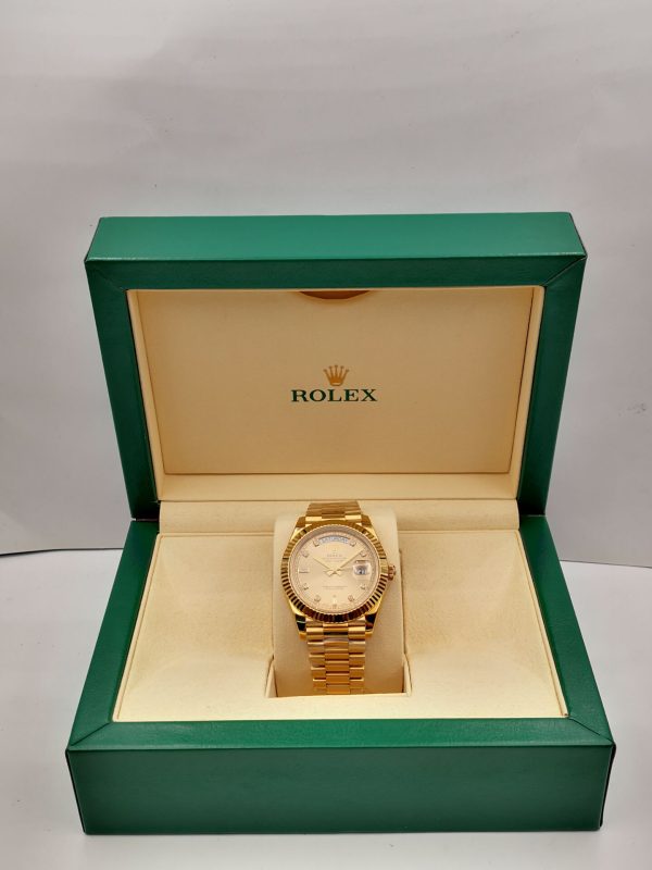 Replica Rolex Day-Date II 218238 41MM KW Yellow Gold Champagne Dial Luxury 3255 - Image 8
